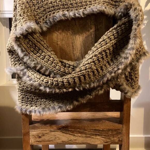 Rudsak scarf - Picture 2 of 3